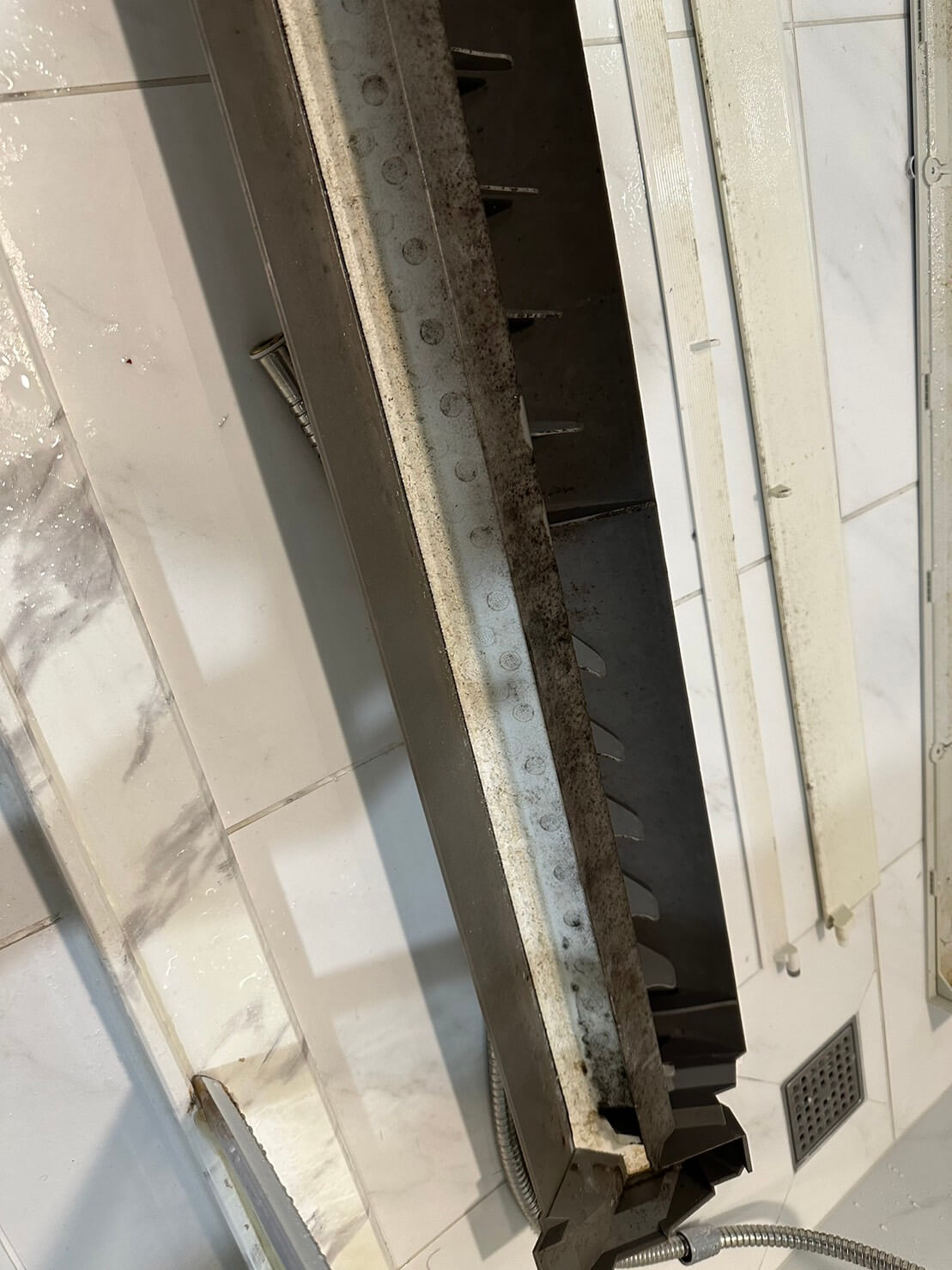 [弘楠空調案例]吳小姐家中冷氣需要保養的第5張圖片